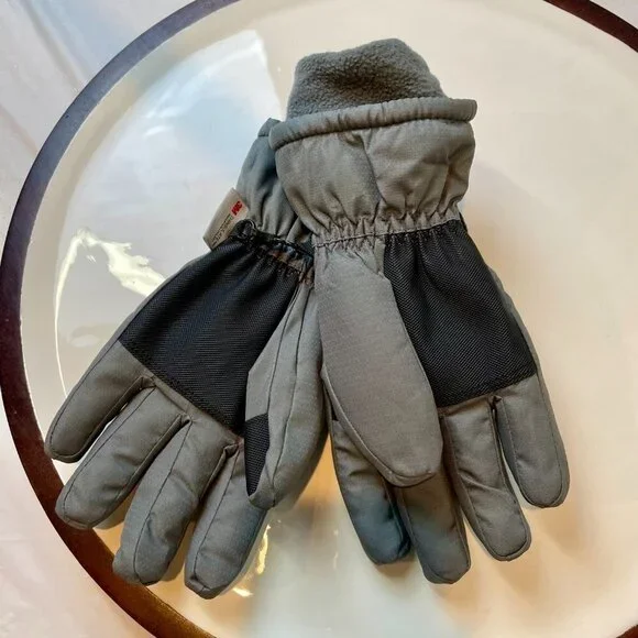 Addie & Tate NWT Kids Ski Gloves One size - Picture 2 of 4